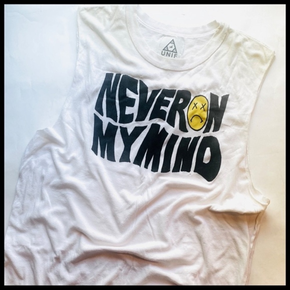 👉🏻UNIF “NEVER ON MY MIND” T-SHIRT!👈🏻